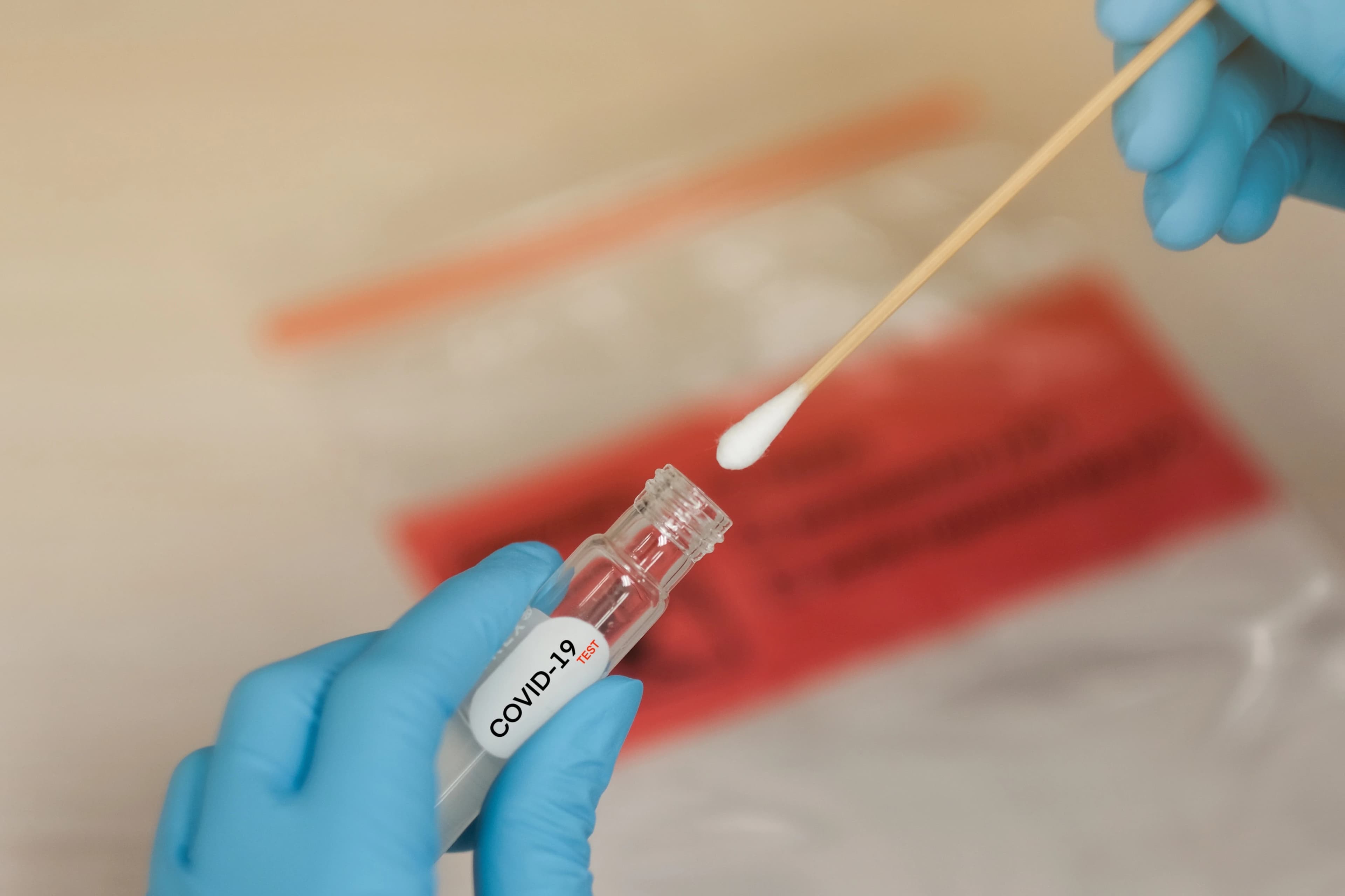 Teste de Covid-19: quais os tipos de exame e quando devem ser feitos?